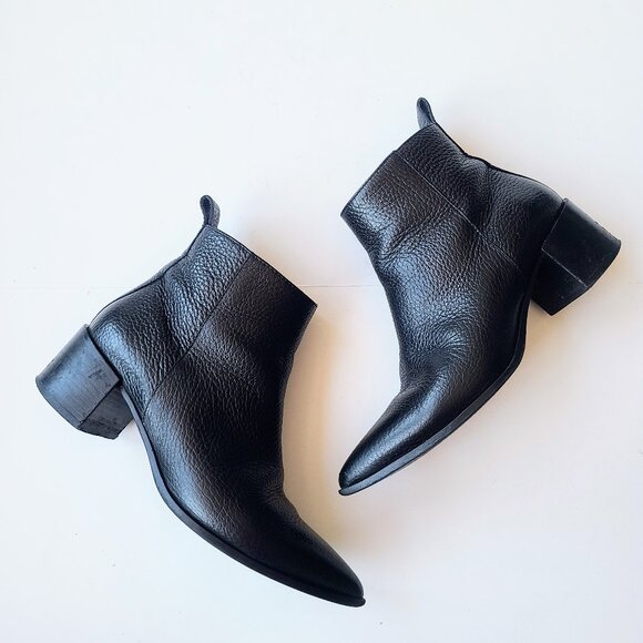 Everlane The Boss Matte Black Pebbled Leather Pointed Toe Ankle Booties Size 5.5 - Picture 3 of 16